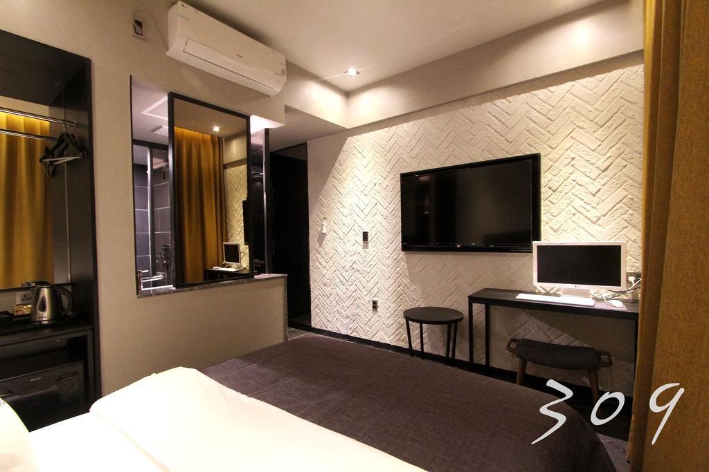 2 Heaven Hotel Lotte Waterpark Gimhae Exterior foto
